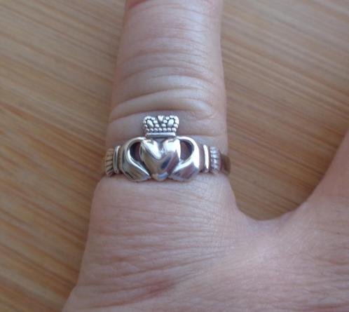 zilveren ring Claddagh solvar Ierland [1046], Sieraden, Tassen en Uiterlijk, Ringen, Zo goed als nieuw, Dame, Kleiner dan 17, Zilver