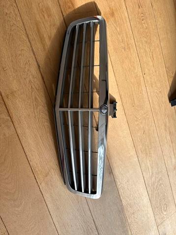 Mercedes-Benz Grill - Voorkant beschikbaar voor biedingen