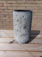 Binnenpot grijs betonlook, Huis en Inrichting, Woonaccessoires | Vazen, Ophalen of Verzenden, Zo goed als nieuw, Minder dan 50 cm