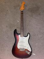 Fender Squier strat, Muziek en Instrumenten, Zo goed als nieuw, Fender, Ophalen, Met versterker