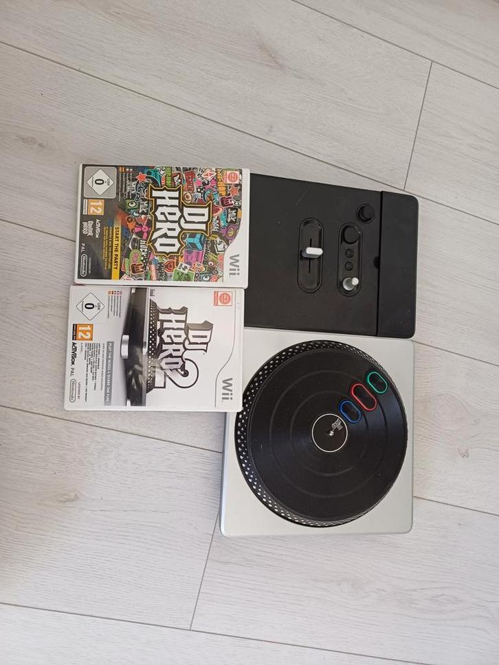 DJ Hero Wii met Games, Spelcomputers en Games, Games | Overige, Gebruikt, Muziek, 1 speler, Vanaf 12 jaar, Eén computer, Ophalen of Verzenden