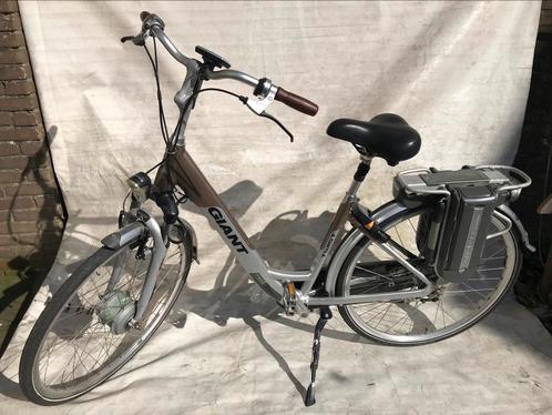 Giant Elektrische fiets te koop, Fietsen en Brommers, Fietsen | Dames | Damesfietsen, Gebruikt, Giant, Versnellingen, 56 cm of meer