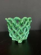 Bijzonder gelochten keramiek vaasje, Antiek en Kunst, Ophalen of Verzenden