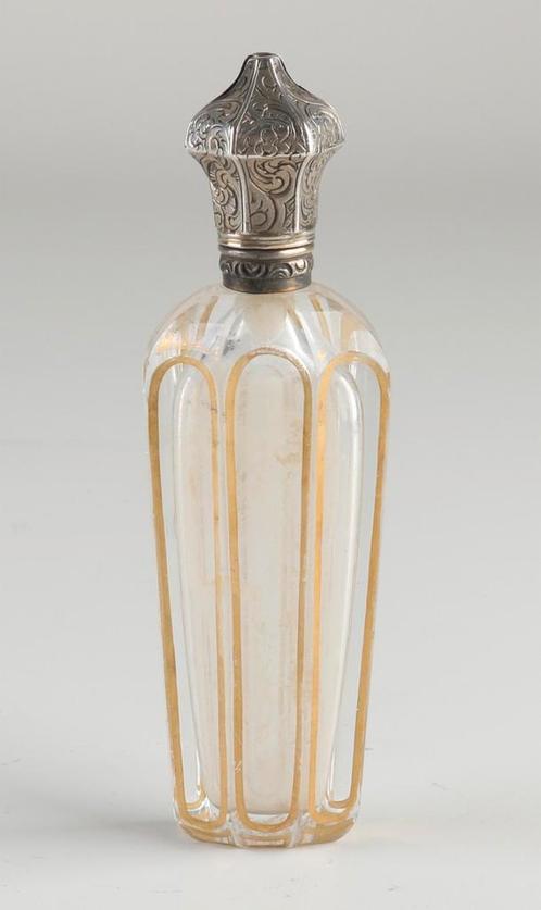 Frans kristallen parfumflesje met goud bewerkt en zilver dop, Antiek en Kunst, Antiek | Goud en Zilver, Zilver, Ophalen of Verzenden