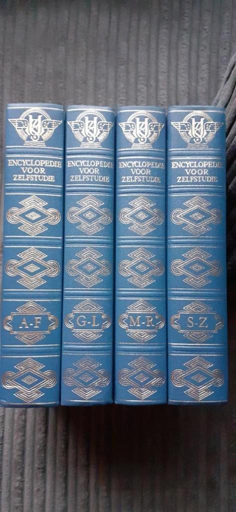 4 Delig Encyclopedie voor Zelfstudie L.A. Beeloo A t/m Z., Boeken, Encyclopedieën, Zo goed als nieuw, Complete serie, Algemeen