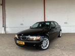BMW 3-serie 320i Executive |170PK!|Cruise!|Nette staat!|, Auto's, Gebruikt, Zwart, Grijs, Sedan