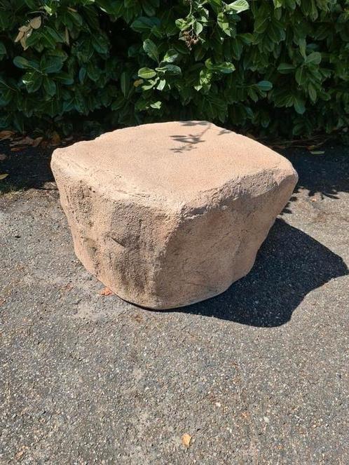 Robuuste bijzettafel steen model 90x90x45cm nu €225, Tuin en Terras, Tuinmeubel-accessoires, Nieuw, Ophalen