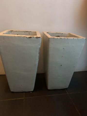 Mooie potten beschikbaar voor biedingen