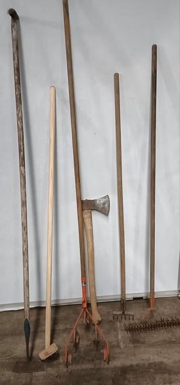 Tuingereedschap 6 delig, met o.a. Adler hakbijl beschikbaar voor biedingen