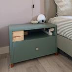 Twee houten nachtkastjes met lade, Huis en Inrichting, Ophalen of Verzenden, Minder dan 55 cm, Hout, 65 cm of meer