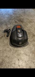 Husqvarna Automower 105 - Robotmaaier, Tuin en Terras, Ophalen, Gebruikt, 20 tot 25 cm, Bestuurbaar via app