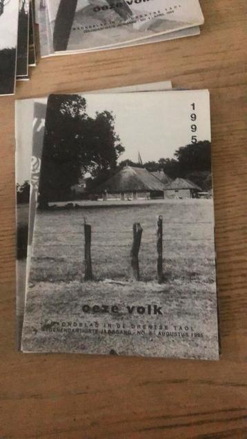 Oeze volk, maandblad in de Drentse toal beschikbaar voor biedingen