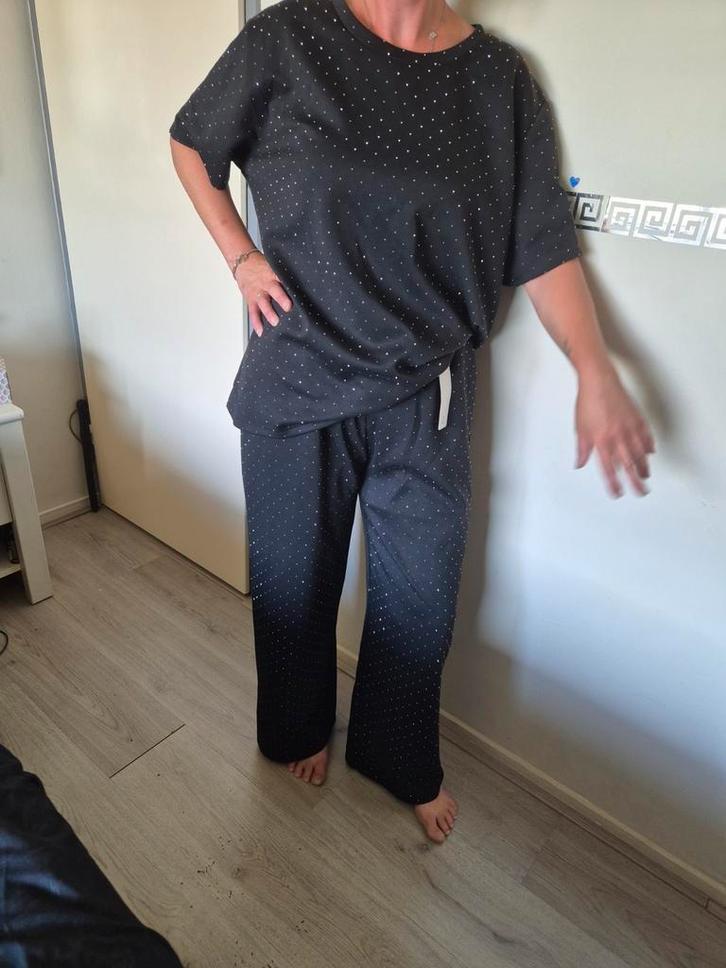Super gaaf glitter pak 38 tot 48, Kleding | Dames, Huispakken, Nieuw, Maat 42/44 (L), Zwart, Ophalen of Verzenden
