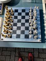 Schaakspel metalen pionnen lopers paarden toren, Een of twee spelers, Ophalen of Verzenden, Gebruikt