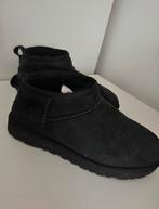 Ugg ultra mini, Kleding | Dames, UGG, Zwart, Ophalen of Verzenden, Pantoffels of Sloffen