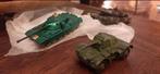 3 army tanks , 2 met rupsbanden, Hobby en Vrije tijd, Modelauto's | 1:43, Dinky Toys, Ophalen of Verzenden, Zo goed als nieuw