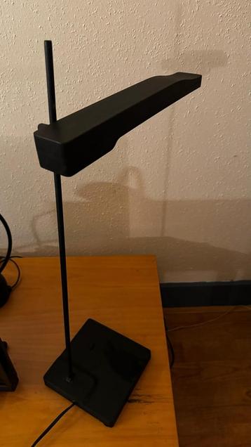 Stijlvolle Bureaulamp beschikbaar voor biedingen