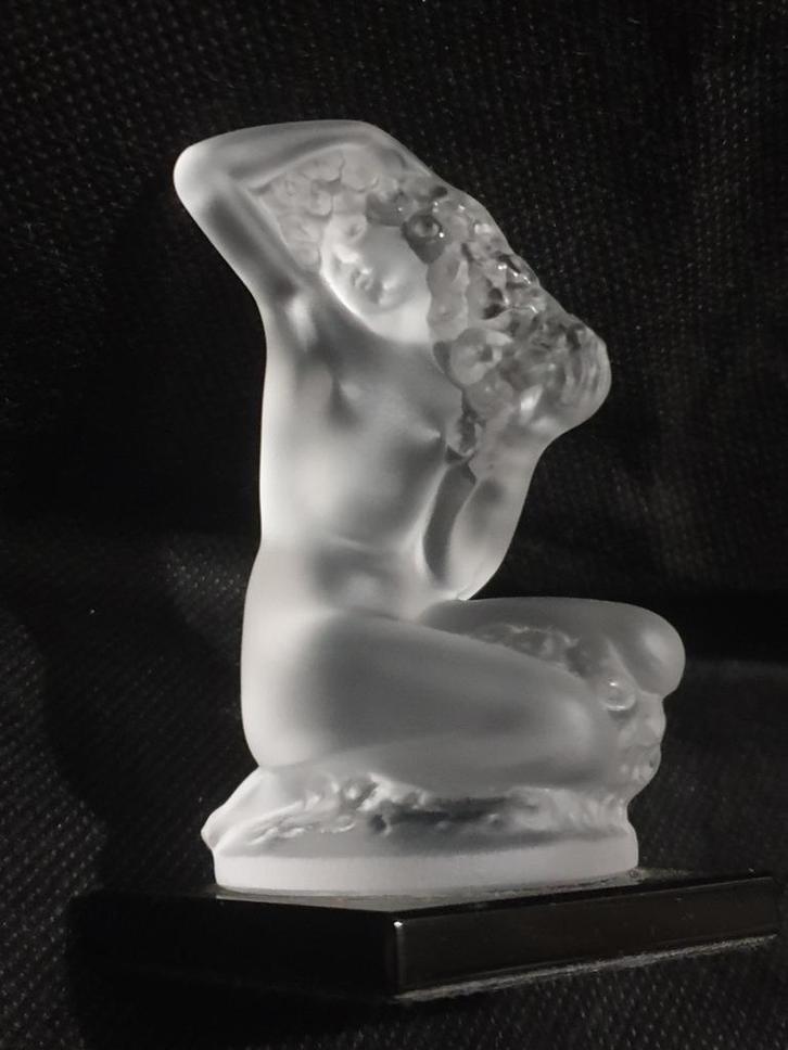 Lalique Crystal "Floreal", Antiek en Kunst, Antiek | Glas en Kristal, Ophalen of Verzenden