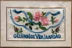 Geborduurde kaart met rozen - “GELUKKIGE VERJAARDAG “, Verzenden, 1920 tot 1940, Gelopen, Natuur