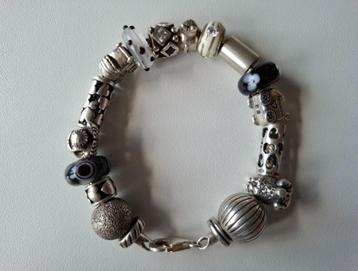 Zilveren Trollbeads armband beschikbaar voor biedingen