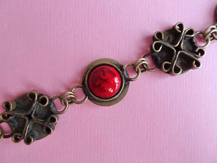 jwg Vintage 60s bohemian boho armband retro rood stenen, Sieraden, Tassen en Uiterlijk, Antieke sieraden, Armband, Overige materialen