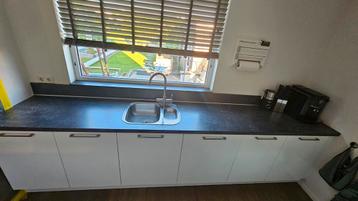 Te koop complete keuken: zelf demonteren beschikbaar voor biedingen