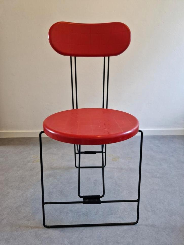 Cricket folding chair Andries van Onck Magis stoel, Huis en Inrichting, Stoelen, Gebruikt, Eén, Metaal, Rood, Ophalen of Verzenden