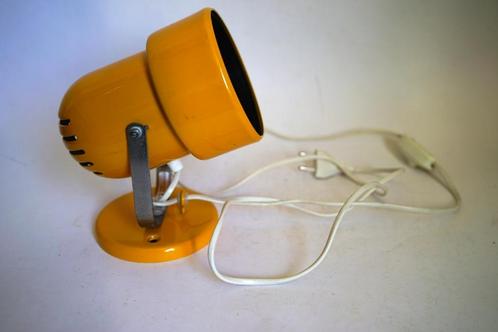 vintage geel wandlamp Växjö Zweden Aneta Belysning '70., Huis en Inrichting, Lampen | Wandlampen, Gebruikt, Kunststof, Metaal