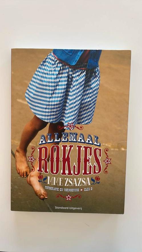 Mme Zsazsa - Allemaal rokjes, Boeken, Hobby en Vrije tijd, Zo goed als nieuw, Ophalen of Verzenden