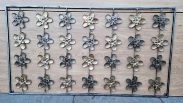 Mooi Bloemen muurdecoratie  beschikbaar voor biedingen