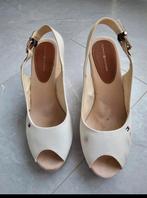 Tommy Hilfiger Sandalen - Maat [39], Wit, Zo goed als nieuw, Tommy Hilfiger, Sandalen of Muiltjes