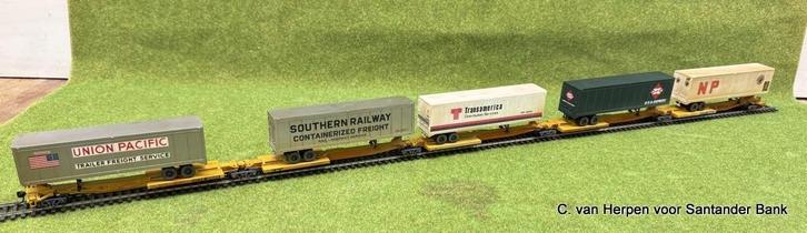 Athearn USA Trailer Train 5 car set met trailers, Hobby en Vrije tijd, Modeltreinen | H0, Gebruikt, Wagon, Gelijkstroom, Overige merken