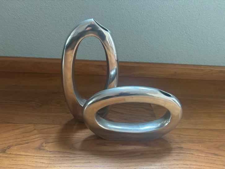 Stijlvolle Zilverkleurige Vazen Set, Huis en Inrichting, Woonaccessoires | Vazen, Gebruikt, Overige kleuren, 75 cm of meer, Overige materialen