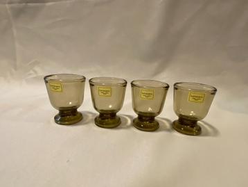 Retro Set van 4 Luminarc France eierdopjes  beschikbaar voor biedingen