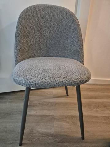 4 gestoffeerde eetkamerstoelen 