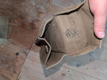 WW2 Britse Webbing Pouch 1944 beschikbaar voor biedingen