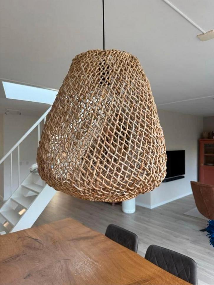 Natuurlijke hanglamp van zeegras, Huis en Inrichting, Lampen | Lampenkappen, Zo goed als nieuw, 50 cm of meer, Rond, Ophalen of Verzenden