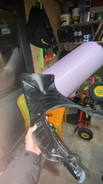 Scooter onderdelen beschikbaar voor biedingen