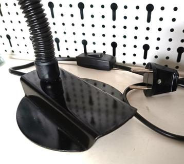 vintage tafellampje /leeslamp /bedlamp/bureaulamp 70s beschikbaar voor biedingen