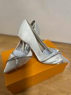 Satijnen Hakken, Kleding | Dames, Schoenen, Pumps, Wit, Nieuw, Ophalen of Verzenden