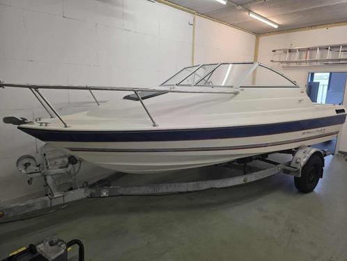 Bayliner 1850 Capri cuddy 3.0 motor (zonder vaarbewijs), Watersport en Boten, Speedboten, Gebruikt, 3 tot 6 meter, Benzine, 120 tot 200 pk