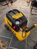Stanley compressor en Ferm nietpistool, Doe-het-zelf en Verbouw, Compressors, Ophalen, 6 tot 10 bar, Zo goed als nieuw, Minder dan 200 liter/min