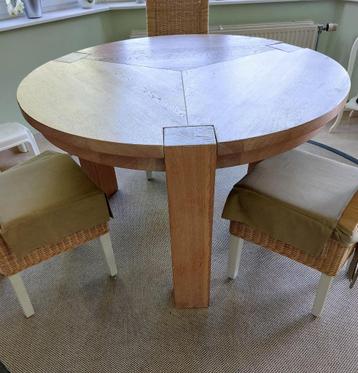 ronde tafel 135 cm-vol eik-scandinavisch design beschikbaar voor biedingen