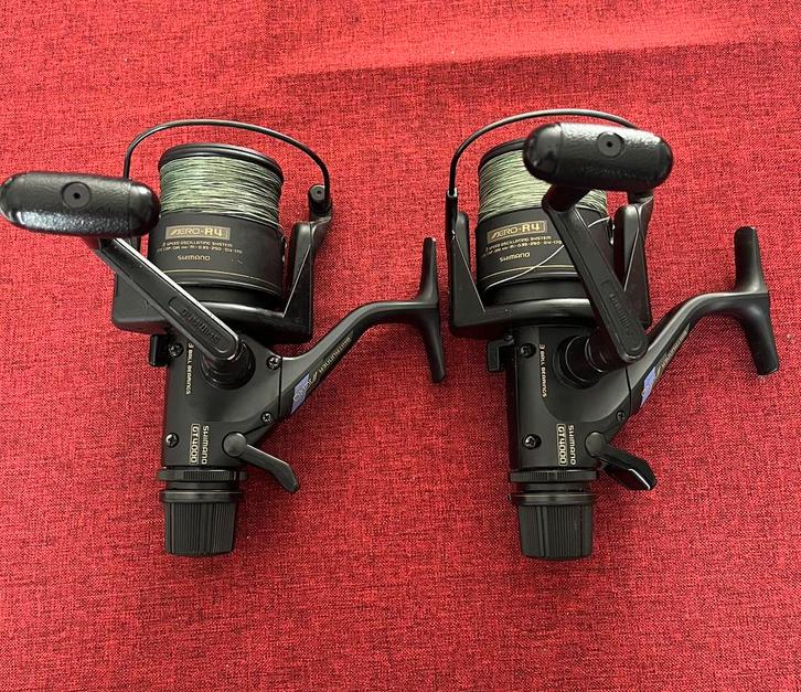 2 stuks Shimano Baitrunner Aero GT 4000, Watersport en Boten, Hengelsport | Karpervissen, Gebruikt, Molen, Ophalen of Verzenden
