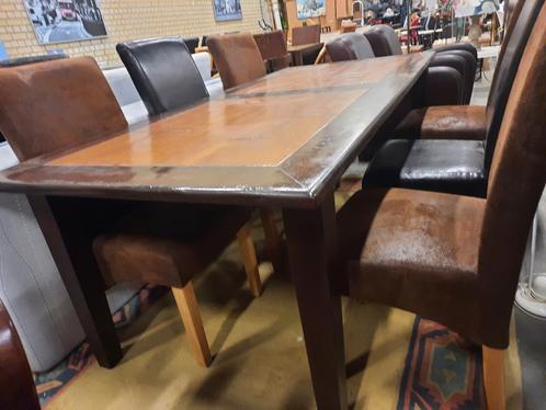 Robuuste grote eettafel  100x220 cm, Huis en Inrichting, Complete eetkamers, Gebruikt, 6 tot 8 stoelen, Ophalen