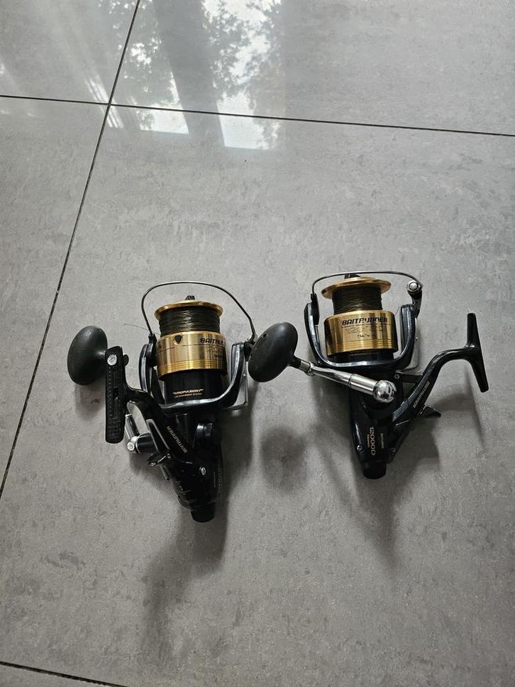 2x Shimano 12000 D Beetrunner Carpermolens, Watersport en Boten, Hengelsport | Algemeen, Gebruikt, Molen, Ophalen of Verzenden