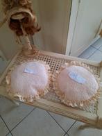 2 kussens afgewerkt met Frans antiek kant 20€ samen, Antiek en Kunst, Curiosa en Brocante, Ophalen of Verzenden