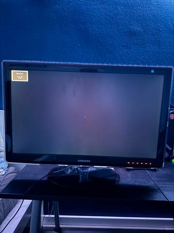 Samsung P2770FH 27 inch Full HD Monitor beschikbaar voor biedingen