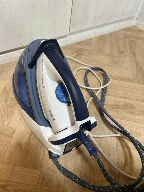Tefal stoomgenerator – Express Compact Anti-Calc –, Witgoed en Apparatuur, Strijkijzers en Strijkplanken, Zo goed als nieuw, Strijkijzer met snoer