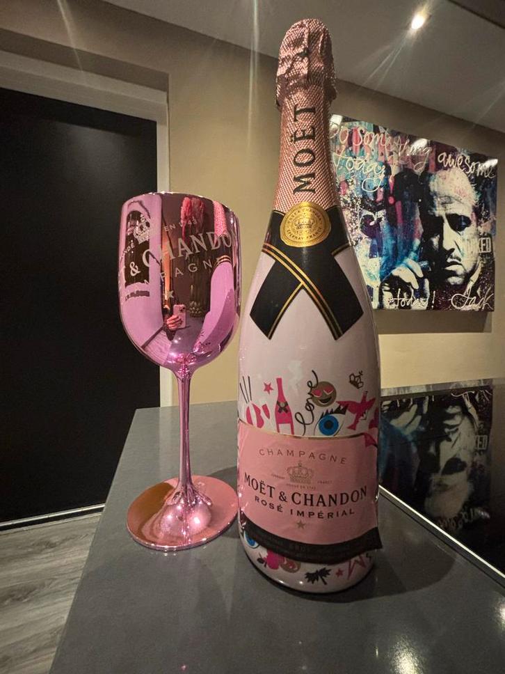 Moët & Chandon Rosé Impérial Limited Edition + Glas, Verzamelen, Wijnen, Nieuw, Champagne, Frankrijk, Ophalen